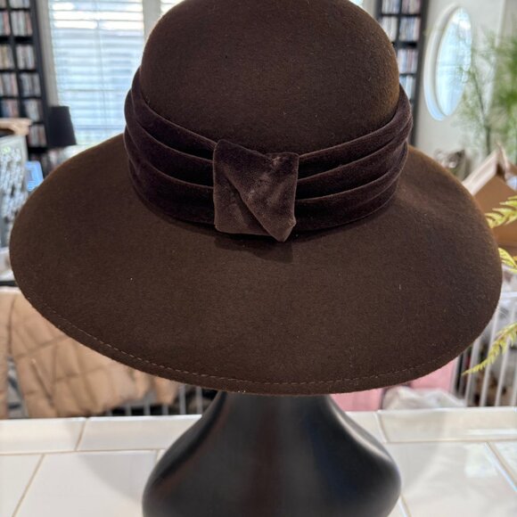 Gilded Age Vintage Fashion – Laura Ashley Brown Felt & Velvet Hat - Picture 4 of 6